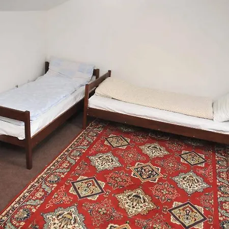 Pansion Sefica-avlija 3* Mostar